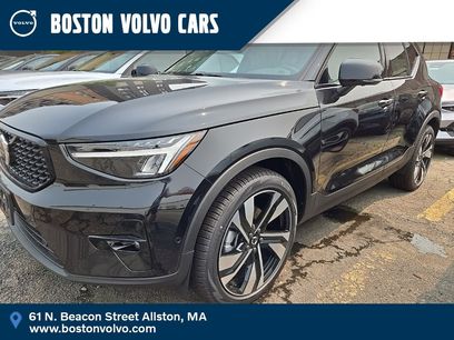 New 2026 Volvo XC40 B5 Plus w/ Climate Package