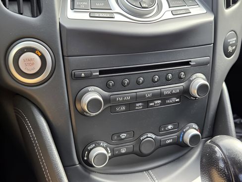 Used 2016 Nissan 370Z w/ Sport Package image 30