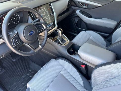 Certified 2025 Subaru Outback Premium AWD/4WD image 9
