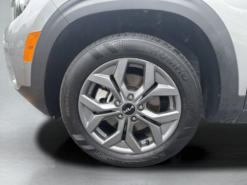 Used 2026 Kia Seltos LX AWD/4WD image 30