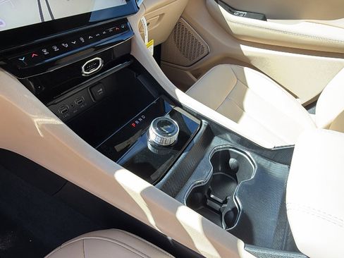 New 2026 Jeep Grand Cherokee Limited image 25