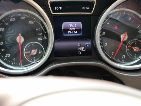 Used 2017 Mercedes-Benz GLS 450 4MATIC image 34