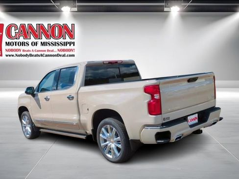 New 2026 Chevrolet Silverado 1500 High Country w/ Technology Package AWD/4WD image 3