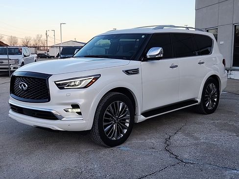 Used 2021 INFINITI QX80 Sensory w/ All-Season Package image 2