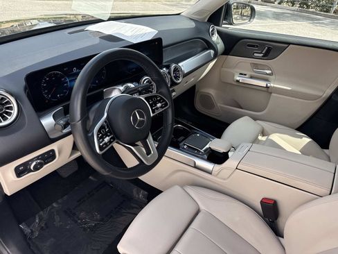 Used 2022 Mercedes-Benz GLB 250 GLB 250 image 30