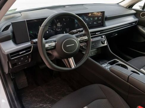 New 2025 Hyundai Sonata SEL image 8