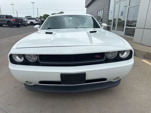 Used 2012 Dodge Challenger R/T RWD image 3