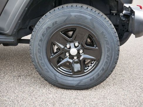 Certified 2020 Jeep Gladiator Sport w/ Quick Order Package 24S image 47