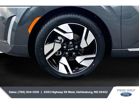 Used 2023 Kia Soul GT-Line w/ GT-Line Technology Package FWD image 7