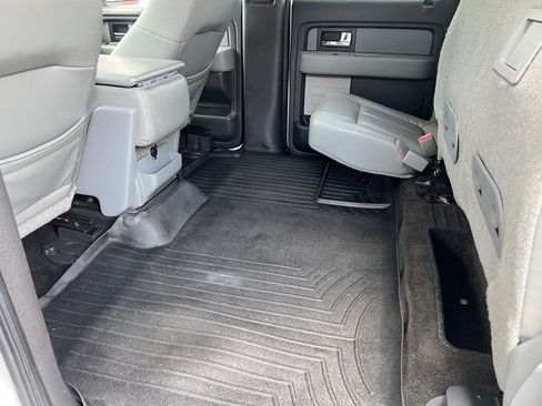 Used 2014 Ford F150 XLT w/ Equipment Group 302A Luxury AWD/4WD image 16