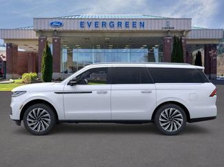 New 2025 Lincoln Navigator L Black Label video 3
