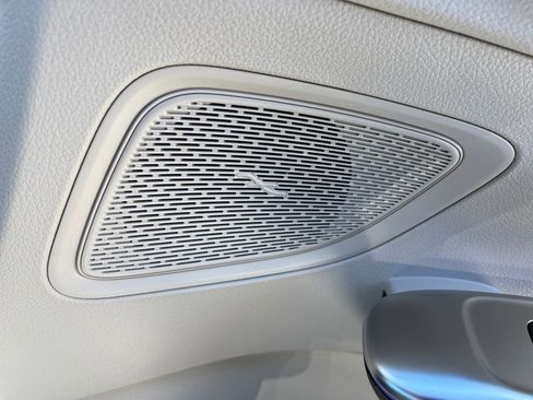 Certified 2023 Mercedes-Benz C 300 4MATIC Sedan w/ Exclusive Trim Package image 17