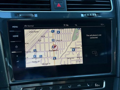 Used 2019 Volkswagen e-Golf SEL Premium FWD image 19