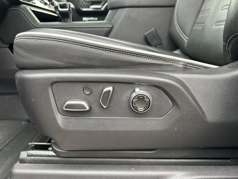 Used 2024 GMC Sierra 1500 AT4X image 12