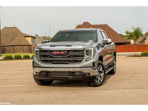 Used 2024 GMC Sierra 1500 SLT AWD/4WD image 1