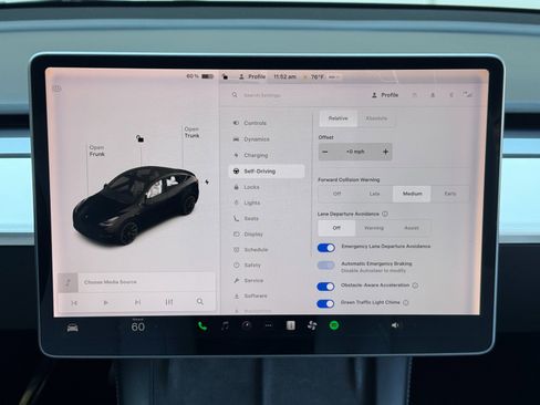 Used 2021 Tesla Model Y Long Range image 27