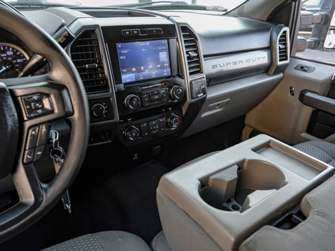 Used 2021 Ford F250 XLT AWD/4WD image 18