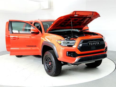 Used 2023 Toyota Tacoma TRD Pro AWD/4WD image 9
