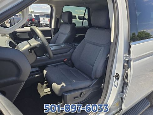 Used 2025 Ford Expedition Active RWD image 10