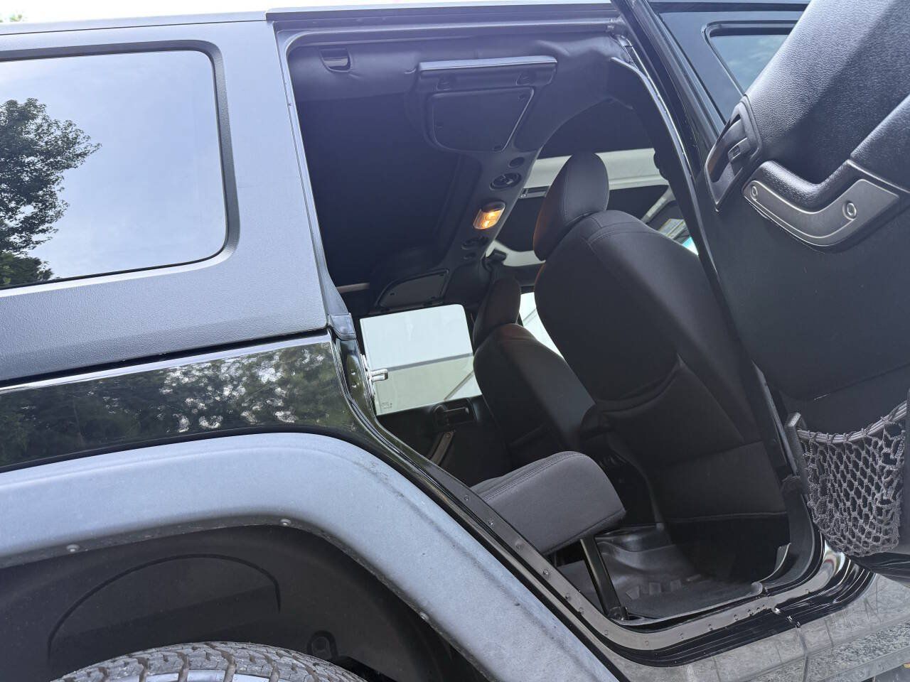 Used 2017 Jeep Wrangler Unlimited Sport w/ Quick Order Package 23S AWD/4WD image 28