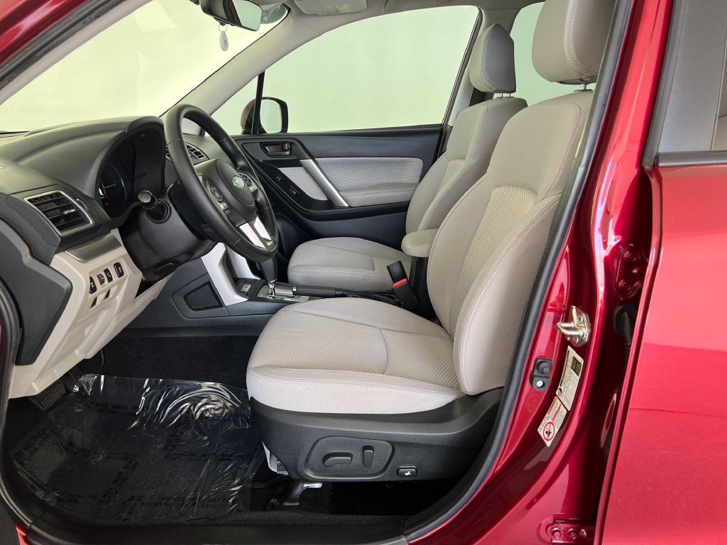 Used 2018 Subaru Forester 2.5i Premium AWD/4WD image 12