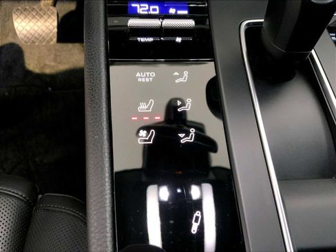 Certified 2022 Porsche Macan S image 37