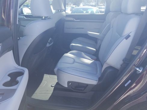 Used 2024 Hyundai Palisade SEL image 12
