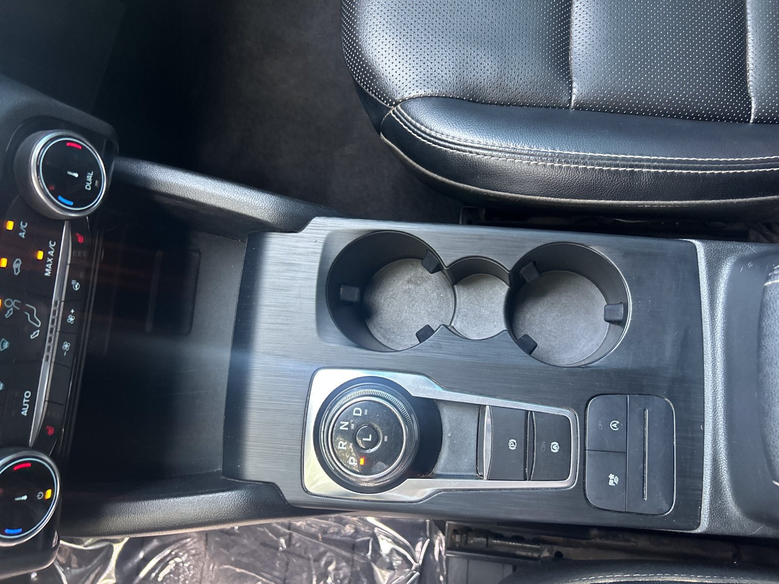 Used 2022 Ford Escape SEL FWD image 24