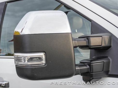 Used 2025 Ford F250 Lariat w/ Chrome Package image 13