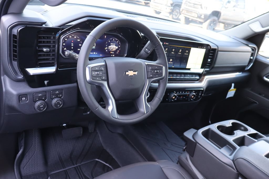 New 2026 Chevrolet Silverado 1500 LT w/ Leather Package AWD/4WD image 6