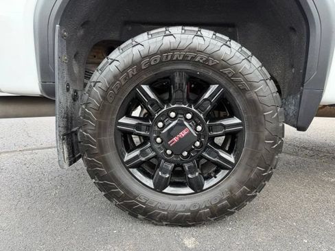 Used 2024 GMC Sierra 2500 AT4 w/ Technology Package AWD/4WD image 22