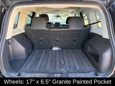 Used 2017 Jeep Patriot High Altitude FWD image 16