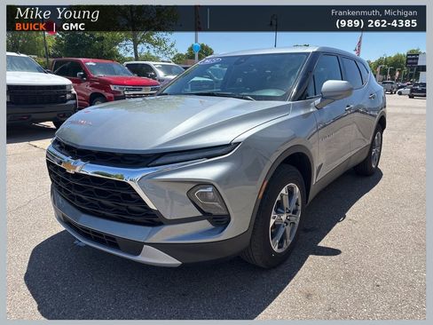 Used 2023 Chevrolet Blazer LT w/ Driver Confidence Package FWD image 1