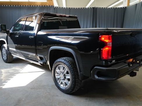 Used 2024 Chevrolet Silverado 3500 High Country w/ High Country Premium Package AWD/4WD image 5
