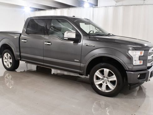 Used 2017 Ford F150 Platinum w/ Equipment Group 701A Luxury AWD/4WD image 5