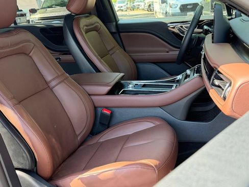 New 2026 Lincoln Aviator Reserve AWD/4WD image 16