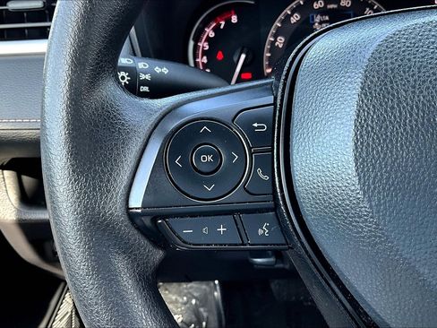 Used 2025 Toyota RAV4 LE image 17