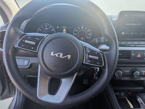 Used 2024 Kia Forte LXS FWD image 32