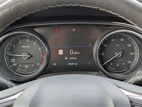 Used 2020 Buick Encore GX Essence w/ Experience Buick Package image 27