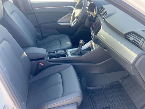 New 2025 Audi Q3 2.0T Premium image 28