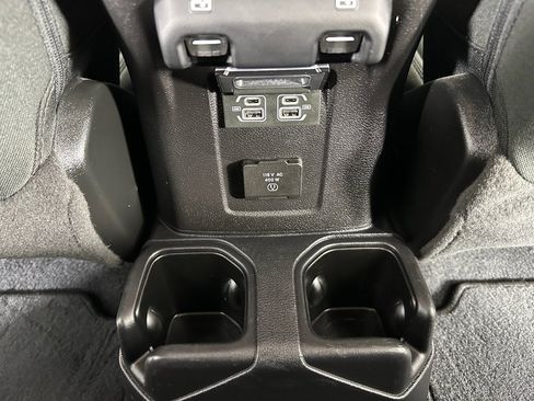 Used 2021 Jeep Gladiator Sport image 23