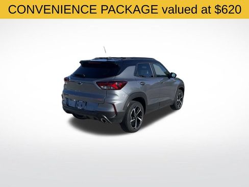 Used 2021 Chevrolet TrailBlazer RS w/ Sun and Liftgate Package AWD/4WD image 5