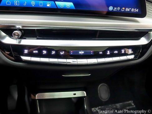 New 2025 Cadillac Lyriq Luxury image 18