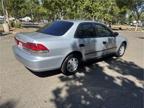 Used 2001 Honda Accord DX image 7