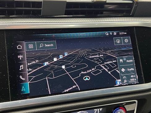 Used 2020 Audi Q3 2.0T Premium Plus w/ Premium Plus Package image 12