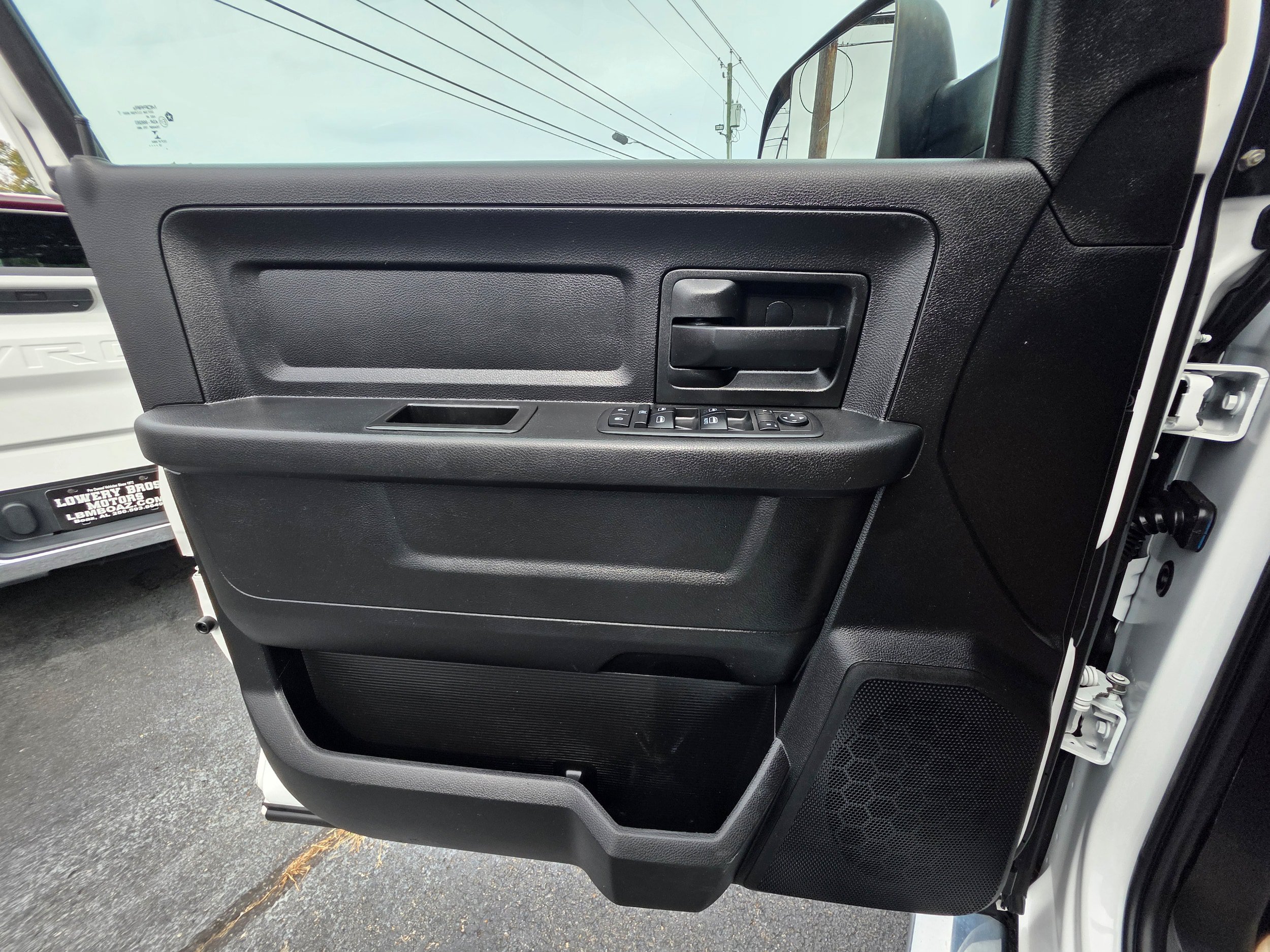 Used 2018 RAM 2500 Tradesman w/ Chrome Appearance Group AWD/4WD image 22