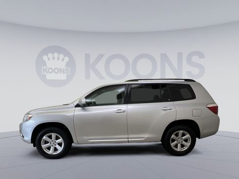 Used 2010 Toyota Highlander 2WD image 5