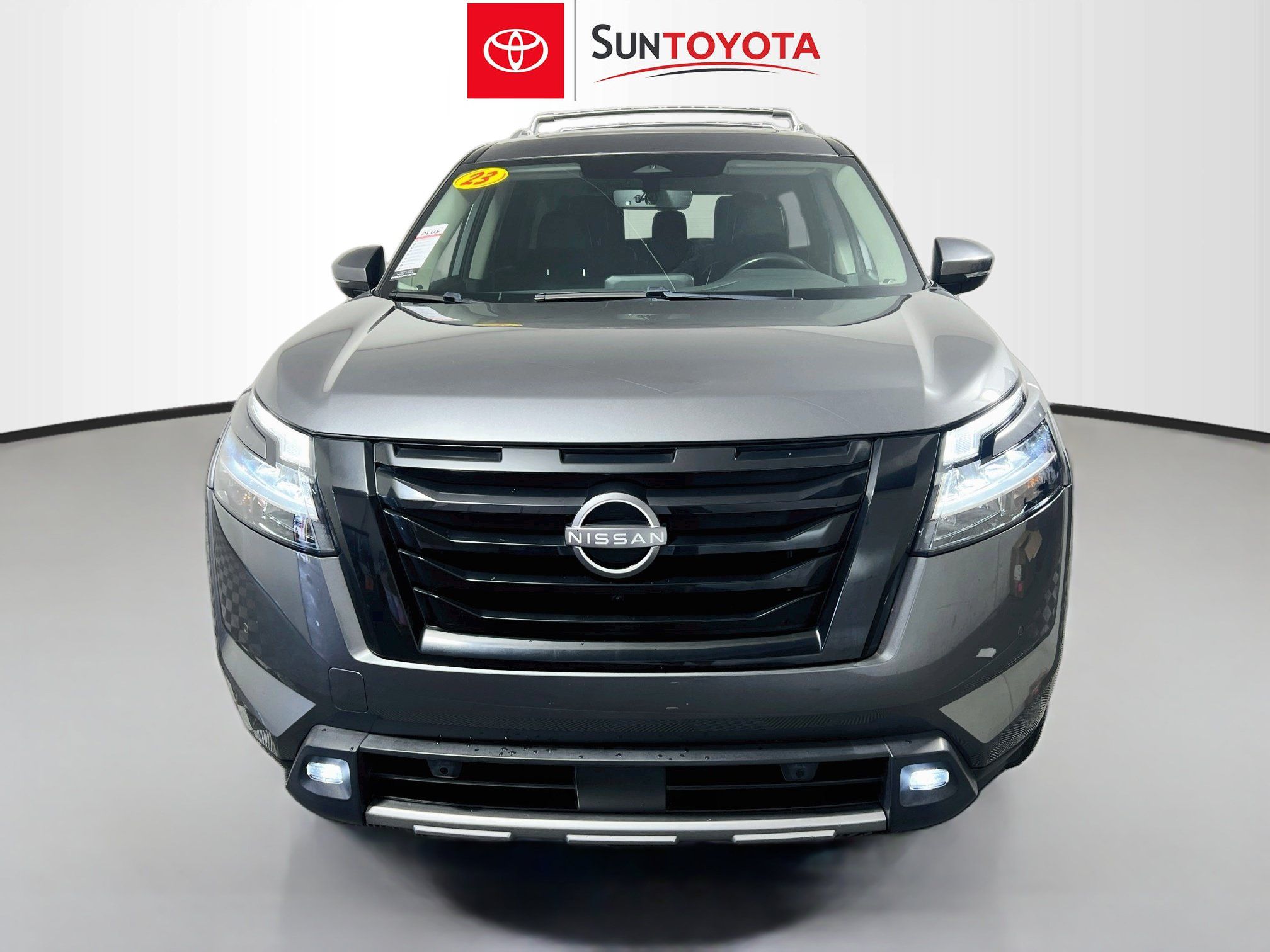 Used 2023 Nissan Pathfinder SL w/ SL Premium Package FWD image 10