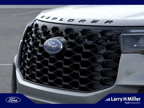 New 2026 Ford Explorer ST-Line w/ ST-Line Street Pack image 17