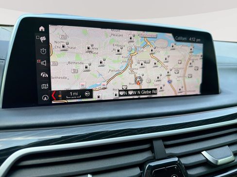 Used 2019 BMW 750i w/ Executive Package RWD image 20